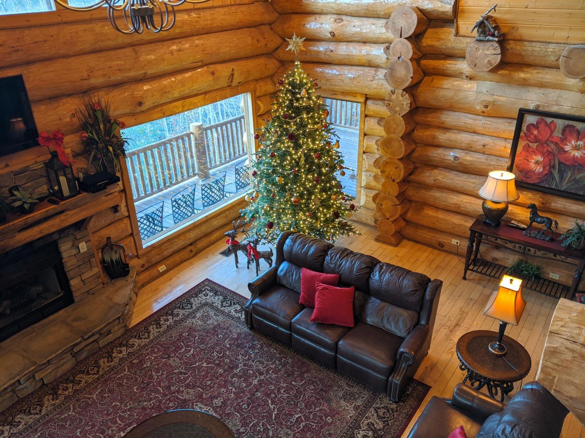 Big Bear Ridge Lodge - Breathtaking Mountain Views And Private Forest Scenes In Amazing Large Log Cabin Гатлинбург Экстерьер фото